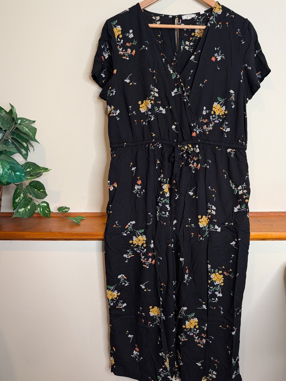 Fat Face Black Windswept Posy Floral Wrap Jumpsuit UK16 US12 Viscose